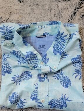 IZOD Saltwater Relaxed Classics Men’s 2XLT Blue Pineapple Print Button Down S/S